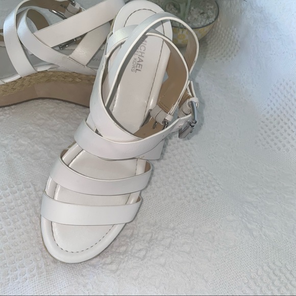 MICHAEL KORS White Leather Strap Wedges size 6.5 - Picture 3 of 6
